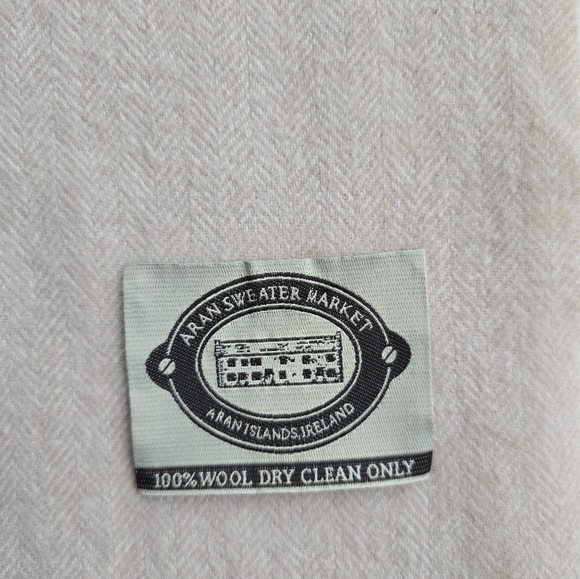 Aran Sweater Market 100% Wool Scarf - Picture 2 of 3